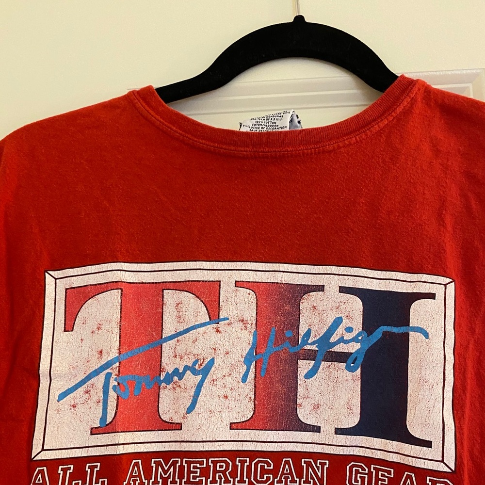 sold // Tommy Hilfiger Graphic Ter
